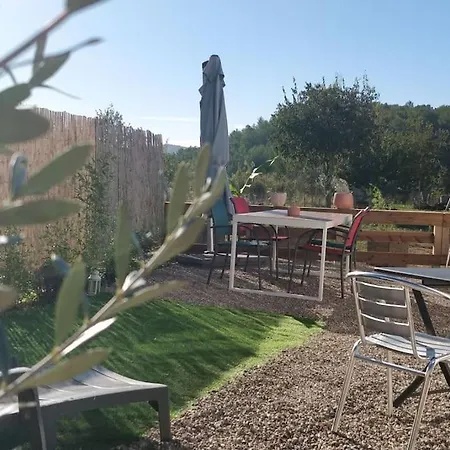 Gite L'Escale Provencale La Caravane Esterno foto